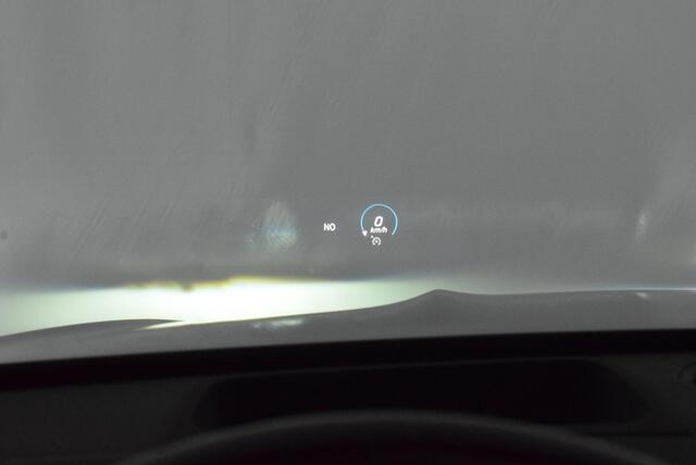 Mercedes-Benz EQB 300 228pk 4MATIC AMG Line 67 kWh 360Camera Head-Up Stoelverwarming Panoramadak Navigatie