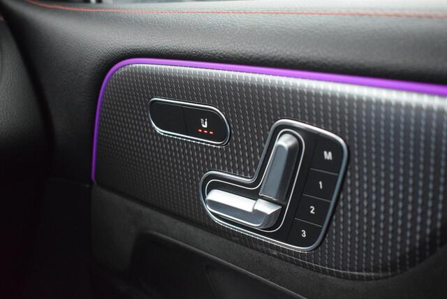 Mercedes-Benz EQB 300 228pk 4MATIC AMG Line 67 kWh 360Camera Head-Up Stoelverwarming Panoramadak Navigatie
