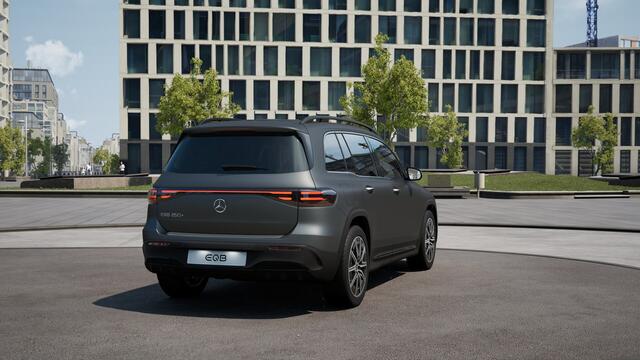 Mercedes-Benz EQB 250+ AMG Line LIMITED 71 kWh | Nightpakket | Parkeerpakket met achteruitrijcamera | KEYLESS-GO comfort pakket | EASY PACK achterklep | Premium pakket | Verwarmde stoelen vooraan | Dodehoekassistent |