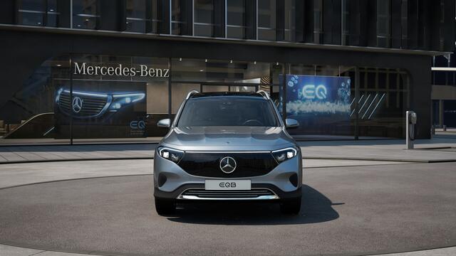 Mercedes-Benz EQB 250+ Business Line LIMITED 71 kWh | Parkeerpakket met achteruitrijcamera | EASY PACK achterklep | Verwarmde stoelen vooraan | Extra USB-poorten | Sfeerverlichting | Dodehoekassistent | Spiegelpakket |