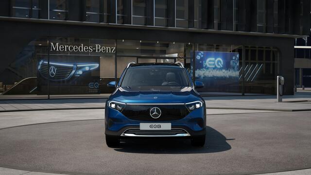 Mercedes-Benz EQB 250+ Luxury Line LIMITED 71 kWh | Parkeerpakket met achteruitrijcamera | KEYLESS-GO comfort pakket | EASY PACK achterklep | Premium pakket | Dodehoekassistent | Extra USB-poorten | Verwarmde stoelen vooraan |