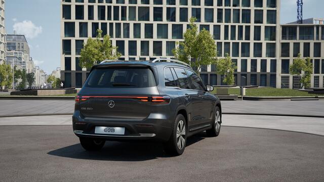 Mercedes-Benz EQB 250+ Business Solution 71 kWh | Parkeerpakket met achteruitrijcamera | EASY PACK achterklep | Verwarmde stoelen vooraan | Extra USB-poorten | Sfeerverlichting | Zitcomfortpakket | Licht- en zicht pakket |