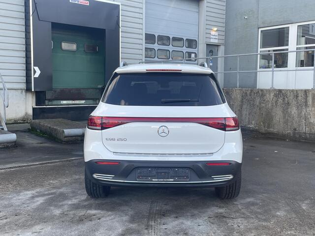 Mercedes-Benz EQB 250 | Panoramadak | Easy Pack | Stoelverwarming Mercedes-Benz EQB 250 Luxury | Panoramadak