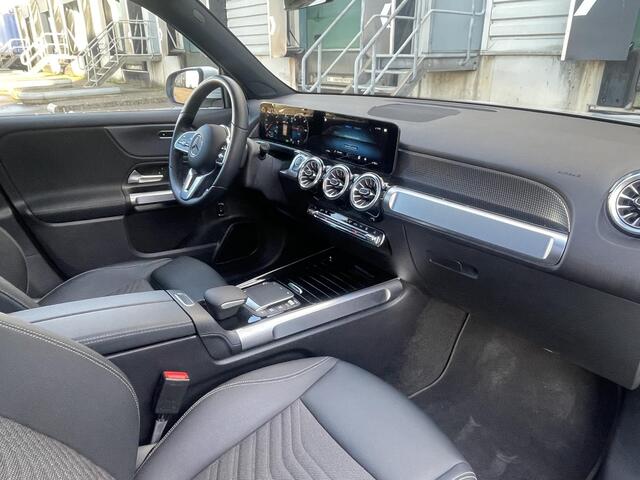 Mercedes-Benz EQB 250 | Panoramadak | Easy Pack | Stoelverwarming Mercedes-Benz EQB 250 Luxury | Panoramadak