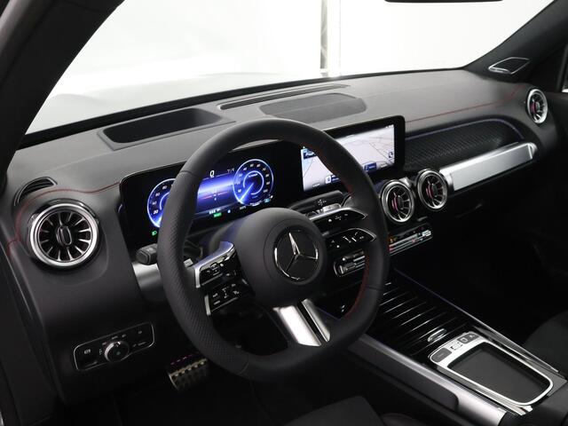 Mercedes-Benz EQB 250+ AMG Line 71 kWh | Burmester | Head-up display | Elektrisch bedienbare stoelen | 360 graden camera | Elektrisch bedienbaar panorama-dak