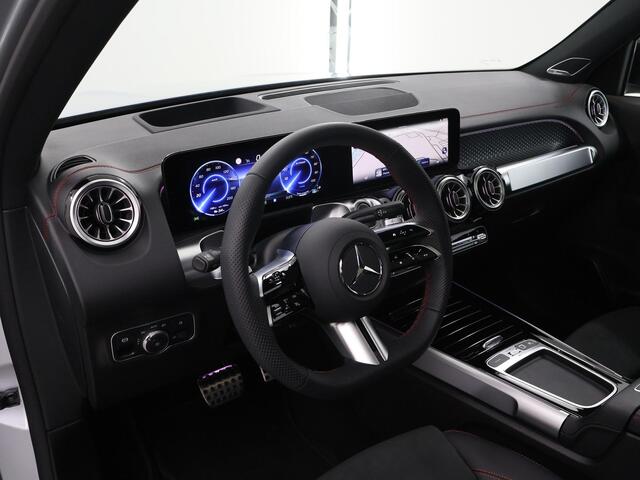 Mercedes-Benz EQB 250+ AMG Line 71 kWh | head-up display | Burmester | 360 graden camera | Elektrisch bedienbaar panorama-dak