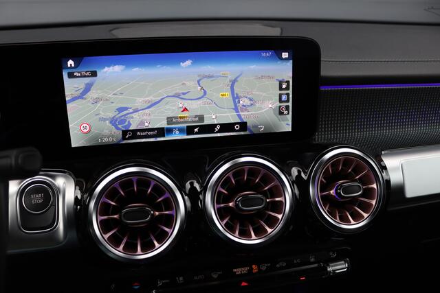 Mercedes-Benz EQB 300 4MATIC Luxury Line 67 kWh | Dodehoekassistent | Nightpakket | Surround Camera | Vario-achterbank | Apple Carplay/Android Auto | High Perf. LED | Zitcomfortpakket | Stoelverwarming |
