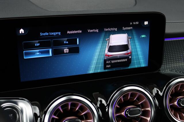 Mercedes-Benz EQB 300 4MATIC Luxury Line 67 kWh | Dodehoekassistent | Nightpakket | Surround Camera | Vario-achterbank | Apple Carplay/Android Auto | High Perf. LED | Zitcomfortpakket | Stoelverwarming |
