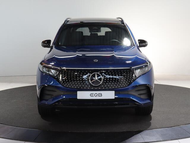Mercedes-Benz EQB 250+ AMG Line 71 kWh | Premium Pakket | Panorama-schuifdak | Nightpakket | Parkeerpakket met 360-Camera | Apple Carplay/Android Auto |