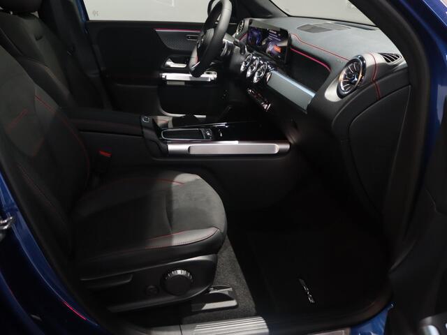 Mercedes-Benz EQB 250+ AMG Line 71 kWh | Premium Pakket | Panorama-schuifdak | Nightpakket | Parkeerpakket met 360-Camera | Apple Carplay/Android Auto |