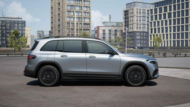 Mercedes-Benz EQB 250+ Business Solution AMG 71 kWh | Night | Panoramadak | Trekhaak | Burmester | Memory stoelen | Head-up display | Sfeerverlichting |