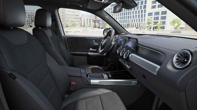 Mercedes-Benz EQB 250+ Business Solution AMG 71 kWh | Night | Panoramadak | Trekhaak | Burmester | Memory stoelen | Head-up display | Sfeerverlichting |
