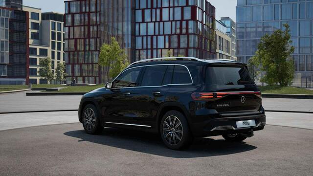 Mercedes-Benz EQB 250+ Business Solution AMG 71 kWh | Panoramadak | Trekhaak | Burmester | Memory stoelen | Head-up display | Sfeerverlichting | Winter pakket |