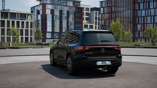 Mercedes-Benz EQB 250+ Business Solution AMG 71 kWh | Trekhaak | Nightpakket | Premium pakket | Parkeerpakket met 360°-camera | EASY PACK achterklep | Extra USB-poorten | KEYLESS-GO comfort pakket | Head-up display | Dodehoekassistent |