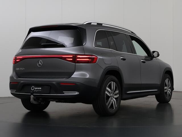 Mercedes-Benz EQB 250+ Luxury Line 71 kWh | Achteruitrijcamera | Panoramaschuifdak | DAB + | Stoelverwarming | Keyless go |
