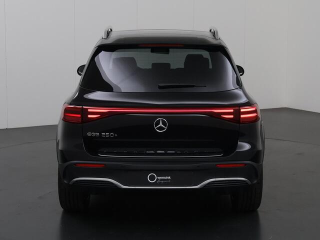 Mercedes-Benz EQB 250+ Business Solution AMG 71 kWh Trekhaak | adaptief demping systeem | 20" AMG Velgen