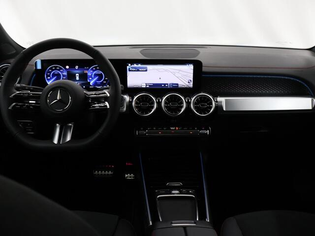 Mercedes-Benz EQB 250+ AMG Line | Panoramadak | Nightpakket | Keyless Go | Sfeerverlichting | 360 Camera | Carplay