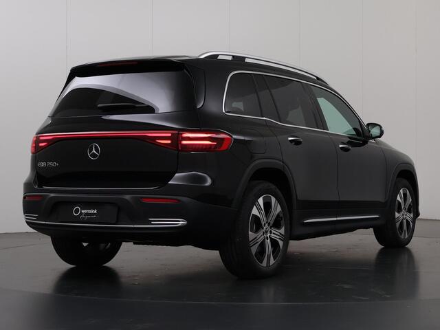 Mercedes-Benz EQB 250+ Luxury Line 71 kWh | Panoramaschuifdak | Keyless go | Sfeerverlichting | Easypack-achterklep |