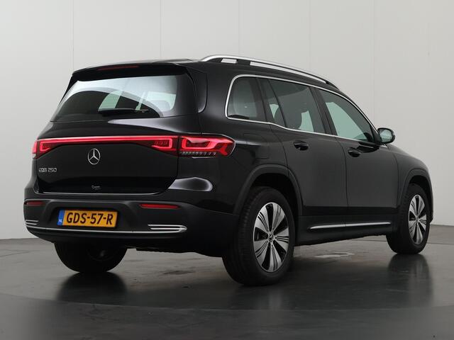 Mercedes-Benz EQB 250 Business Line | 7 persoons | Dodehoek ass. | Stoelverwarming | Sfeerverlichting | Achteruitrijcamera