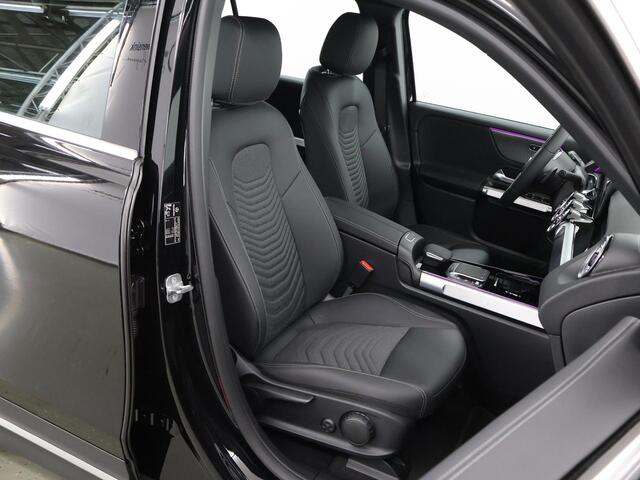 Mercedes-Benz EQB 250 Business Line | 7 persoons | Dodehoek ass. | Stoelverwarming | Sfeerverlichting | Achteruitrijcamera