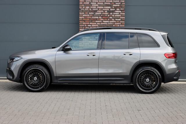 Mercedes-Benz EQB 350 4MATIC AMG Line 71 kWh | Facelift | Distronic | Burmester | Memory | HUD | Trekhaak | Panoramadak | Verwarmd Stuurwiel | Keyless Go | Vario-achterbank |