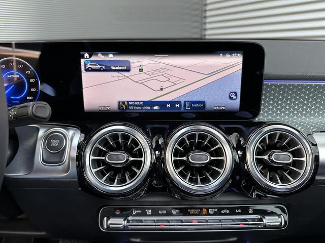 Mercedes-Benz EQB 250+ | Panoramadak | Luxury Line Mercedes-Benz EQB 250+ Luxury Line | Panoramadak | Achteruitrijcamera | Stoelverwarming | Sfeerverlichting