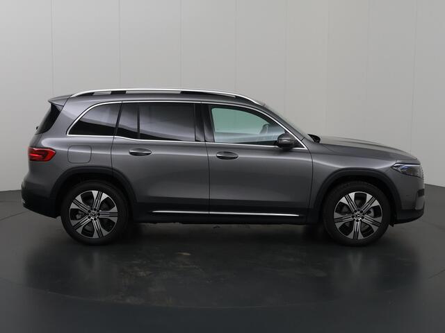 Mercedes-Benz EQB 250+ Luxury Line 71 kWh | Panoramadak | Sfeerverlichting | Stoelverwarming | Parkeercamera | Adaptieve Cruise Control* |