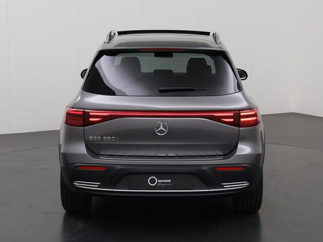 Mercedes-Benz EQB 250+ Luxury Line 71 kWh | Panoramadak | Facelift | Lederlook |