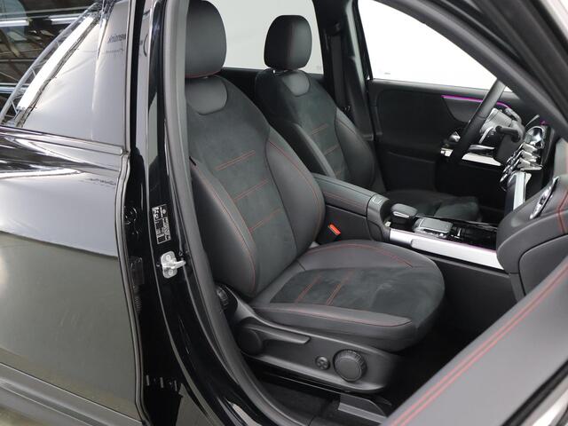 Mercedes-Benz EQB 250+ AMG-line | Apple Carplay | Dodehoek assistent | 20 inch Multispaaks | Sfeerverlichting | Stoelverwarming | Elektrische Achterklep |