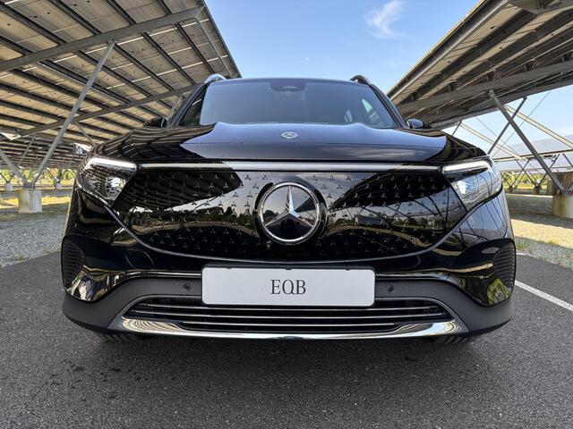 Mercedes-Benz EQB 250+ Luxury Line | Panoramadak | Winterpakket | Memory Stoelen | Keyless Go | Sfeerverlichting | Getint Glas | Apple Carplay |