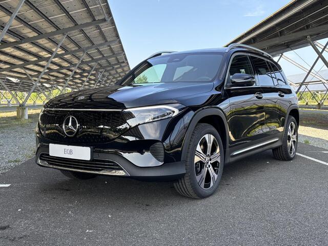 Mercedes-Benz EQB 250+ Luxury Line | Panoramadak | Winterpakket | Memory Stoelen | Keyless Go | Sfeerverlichting | Getint Glas | Apple Carplay |