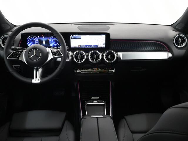 Mercedes-Benz EQB 250+ Luxury Line 71 kWh | Panoramaschuifdak | Stoelverwarming | Parktronic | Premium pakket |