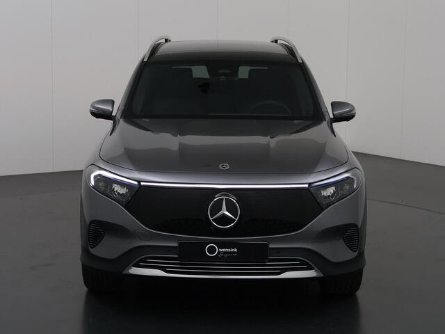 Mercedes-Benz EQB 250+ Luxury Line 71 kWh | Panoramaschuifdak | 19" LM velgen | Getint Glas | 360 camera | Winterpakket | Stuurverwarming |