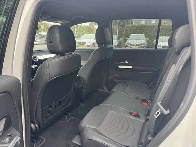 Mercedes-Benz EQB 250+ Luxury Line 71 kWh / Camera / Apple CarPlay / Half leder / Keyless / 18'' / Navigatie / DAB / Dodehoek / Cruise Control
