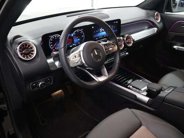 Mercedes-Benz EQB 300 4MATIC Luxury Line 67 kWh | Night | 360 graden camera | Stoelverwarming | Sfeerverlichting |
