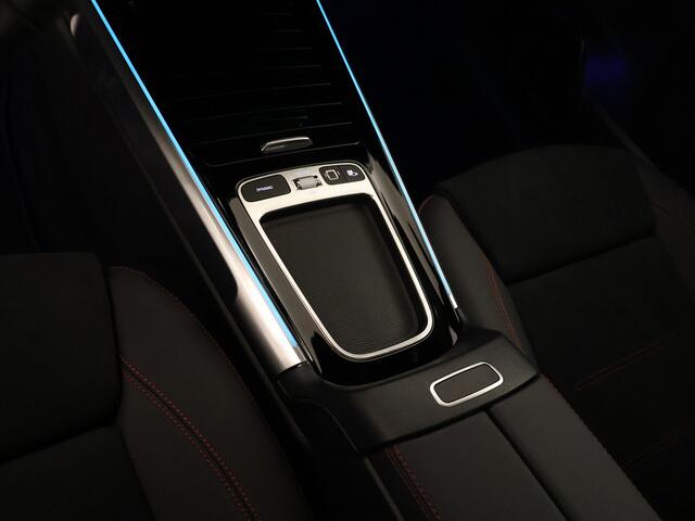 Mercedes-Benz EQB 250+ AMG Line 71 kWh | Nightpakket | Verstelbare demping | Parkeerpakket met achteruitrijcamera | KEYLESS-GO comfort pakket | Inclusief 24 maanden MB Certified garantie voor Europa.
