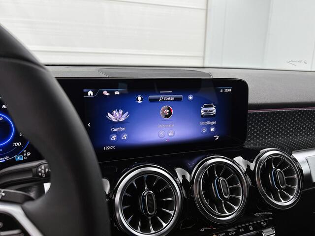 Mercedes-Benz EQB 250+ Business Solution 71 kWh | Widescreen display | Stoelverwarming voor | Sfeerverlichting | Parkeerpakket met achteruitrijcamera | Highbeam Assist | EASY PACK achterklep |