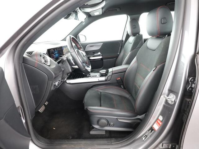 Mercedes-Benz EQB 300 4MATIC AMG Line 67 kWh AMG Line | Stoelverwarming | Ledkoplampen | Achteruitrijcamera | Sfeerverlichting | Dodehoek Assist. Inclusief 24 maanden MB Certified garantie voor Europa.