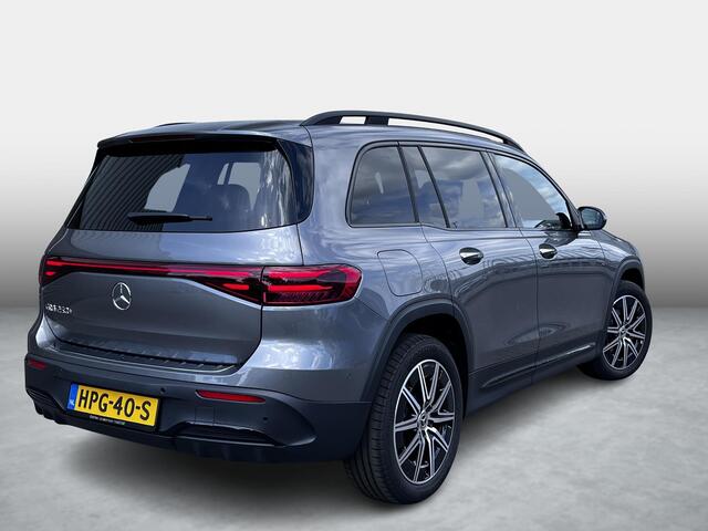 Mercedes-Benz EQB 250+ Business Solution AMG | Panoramadak | Night Pakket | Burmester Surround Sound | 360° Camera | Head-up Display | Dodehoekassistent | Elektrisch Verstelbare Stoelen + Memory | Stoelverwarming | Sfeerverlichting | Apple CarPlay | Android Auto