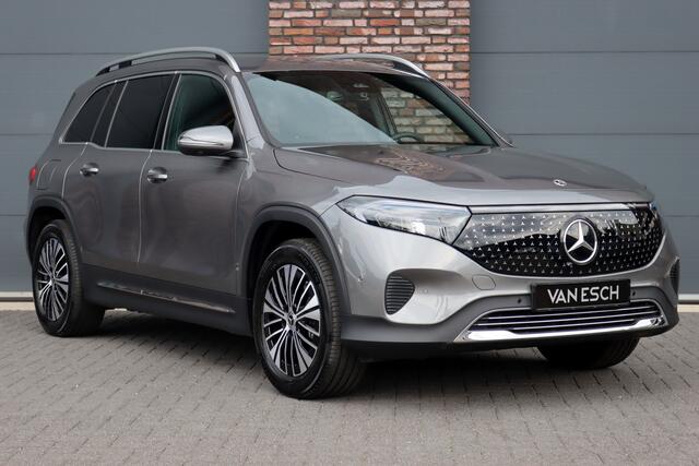 Mercedes-Benz EQB 300 4MATIC Luxury Line 71 kWh | Facelift | Memory | Advanced Sound System | Surround Camera | Verwarmd Stuurwiel | Keyless Go | Augmented Reality | Vario-Achterbank |