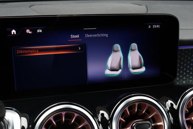 Mercedes-Benz EQB 300 4MATIC Luxury Line 71 kWh | Facelift | Memory | Advanced Sound System | Surround Camera | Verwarmd Stuurwiel | Keyless Go | Augmented Reality | Vario-Achterbank |