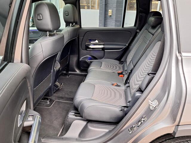 Mercedes-Benz EQB 250+ Business Line LIMITED 7p. 71 kWh | Panoramadak | Achteruitrijcamera | Cruise Control | Sfeerverlichting | Stoelverwarming | Dodehoekassistentie | Elektrische achterklep