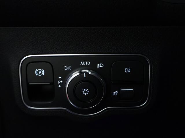 Mercedes-Benz EQB 250+ Business Solution AMG 7p. 71 kWh | Nightpakket | Premium pakket | Parkeerpakket met 360°-camera | KEYLESS-GO comfort pakket | GUARD 360° Voertuigbescherming Plus | EASY PACK achterklep | Dodehoekassistent |