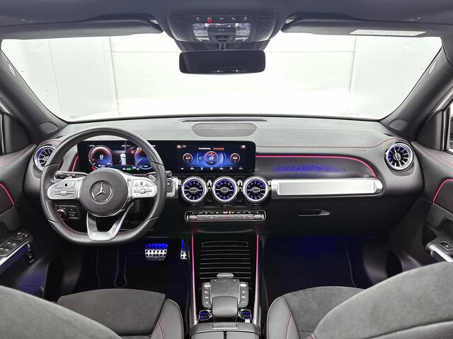 Mercedes-Benz EQB 300 4-MATIC AMG-Line | Night pakket | Panorama Schuifdak | Distronic Adapt Cruise | Sfeerverlichting |Advanced sound system | Inclusief 24 maanden Mercedes-Benz Certified garantie voor Europa.