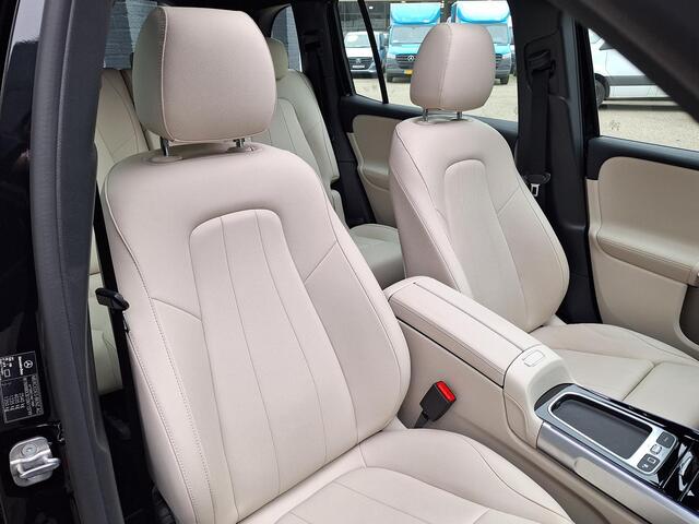 Mercedes-Benz EQB 250+ Luxury Line | Beige Interieur | Panoramadak | Dodehoekassistent | Apple CarPlay | Android Auto | Advanced Sound System | Sfeerverlichting | Stoelverwarming | Verschuifbare Achterstoelen | Achteruitrijcamera | Elektrisch Inklapbare Buitenspiegels