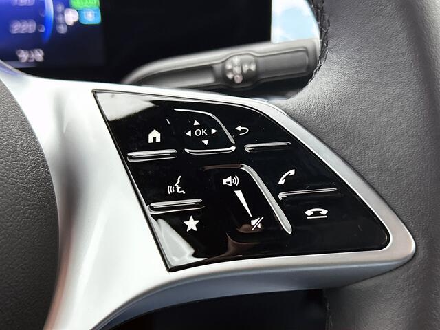Mercedes-Benz EQB 250+ Business Solution 71 kWh | Parkeerpakket met achteruitrijcamera | Stoelverwarming voor | Sfeerverlichting | EASY PACK achterklep | Extra USB-poorten |