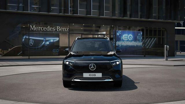 Mercedes-Benz EQB 250+ Business Solution Luxury | Panoramadak | Dodehoekassistent | Stoelverwarming | Sfeerverlichting | Apple CarPlay | Android Auto | Verschuifbare Stoelen Achter | Elektrische Achterklep | Elektrisch Inklapbare Buitenspiegels | Achteruitrijcamera | Parke