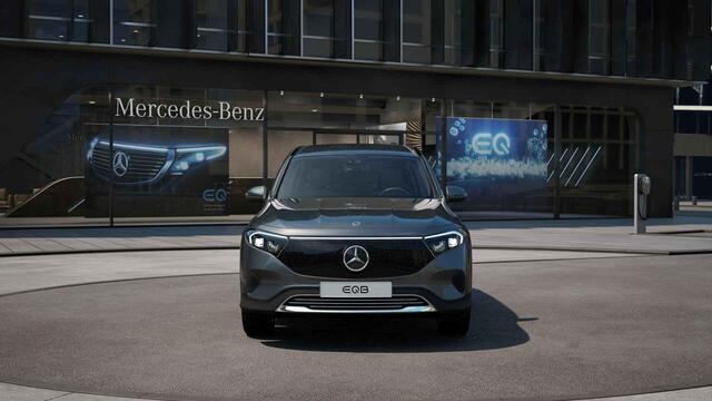 Mercedes-Benz EQB 250+ Luxury Line 71 kWh | Getint glas | Winter pakket | Achteruitrijcamera |