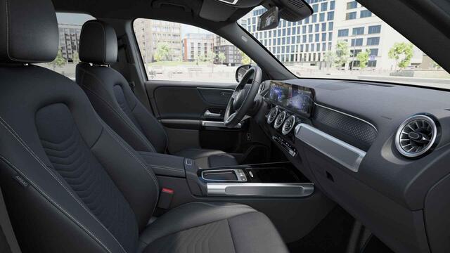 Mercedes-Benz EQB 250+ Luxury Line 71 kWh | Getint glas | Winter pakket | Achteruitrijcamera |