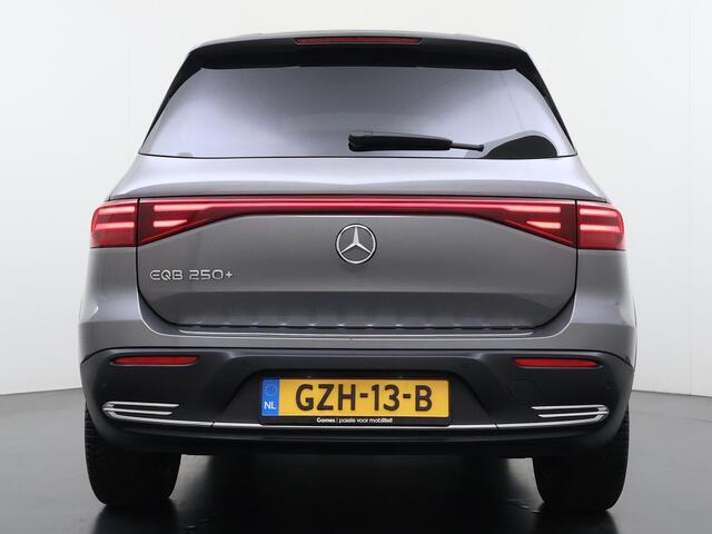 Mercedes-Benz EQB 250+ Business Line 7p. 71 kWh | Pano | Apple Carplay/Android Auto | Dodehoekdetectie
